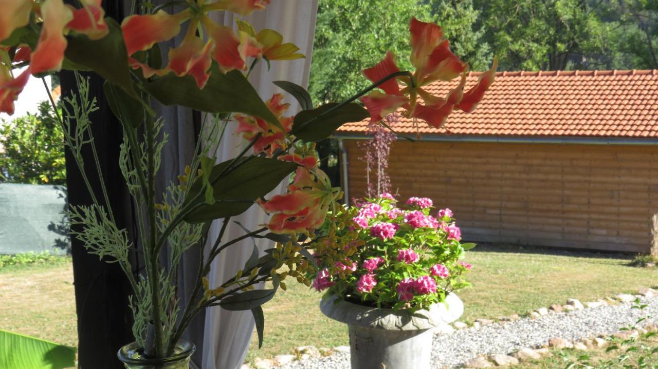 Chalets Lavaux Pouzol Экстерьер фото